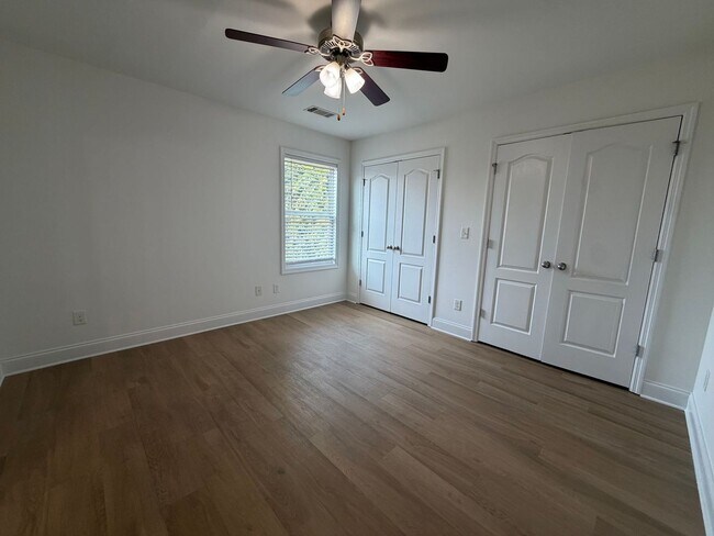 Building Photo - 218 Madison Heights