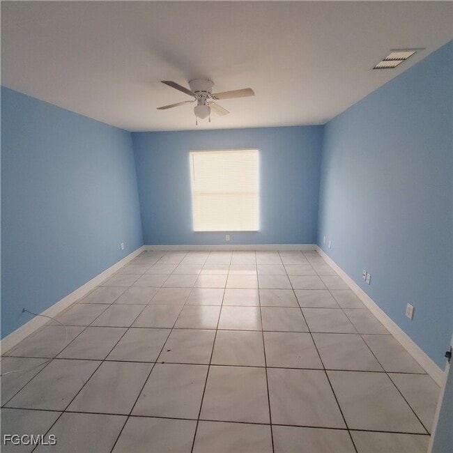 Foto del edificio - 3916 22nd St W