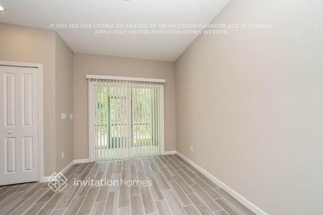 Foto del edificio - 635 Cherry Ridge Dr