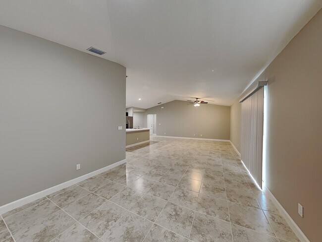 Foto del edificio - 489 Ladyslipper St SW