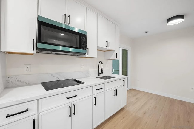 Building Photo - ****MODERN 1BD COTTAGE (ADU) – PRIVACY, ST...