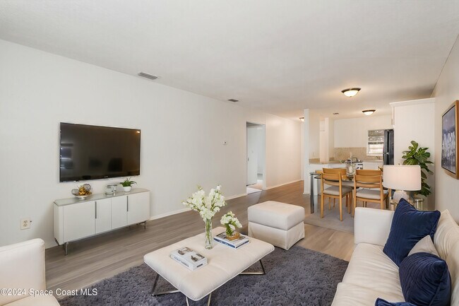 Foto del edificio - 1727 Avocado Ave