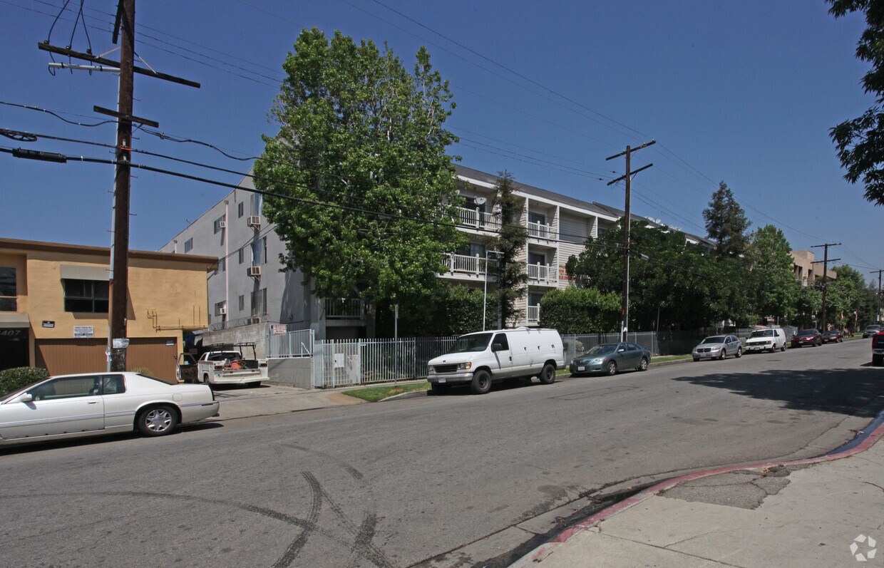 Building Photo - Cedros Terrace Apartments