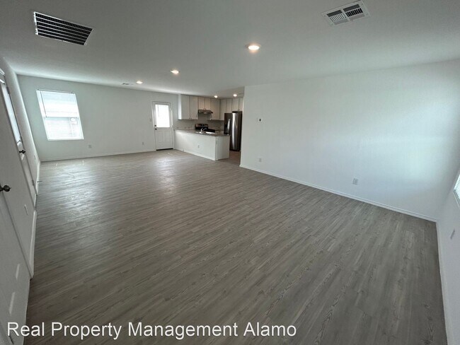 Foto del edificio - 3 br, 2 bath House - 4206 Osmosis Drive