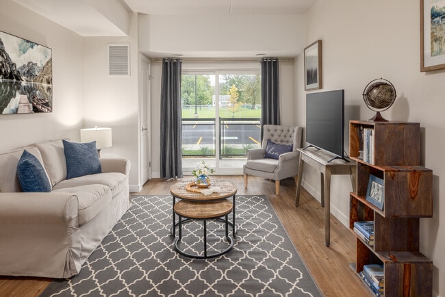 Building Photo - Southfield Green Apartments