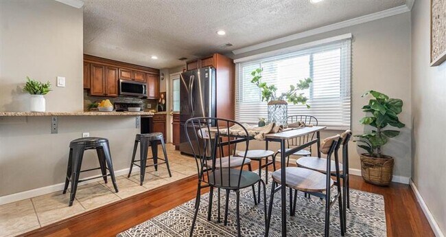 Building Photo - Move In Ready meticulously maintained 3bed...