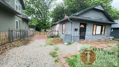 Building Photo - 518 S Ash Ave