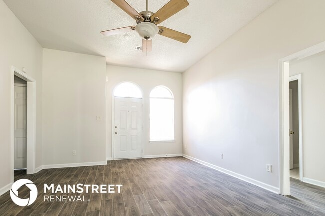 Foto del edificio - 1486 Beringer Dr