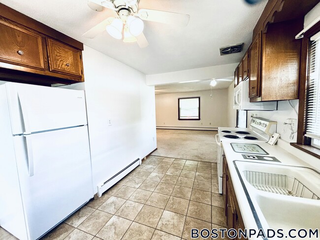 16 Indian Rock Dr
