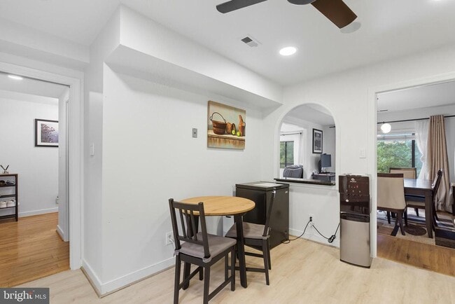 Foto del edificio - 11430 Strand Dr