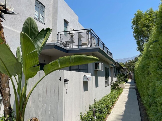 Foto del edificio - 2001 Linda Rosa Ct