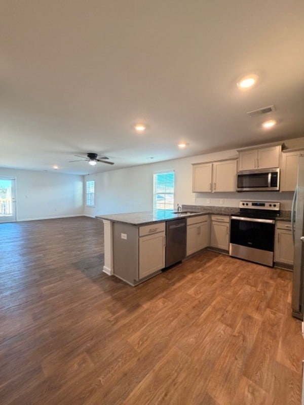 Foto del edificio - 328 Sandbach Rd