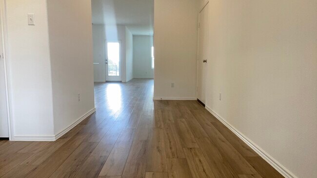 Foto del edificio - 4128 Home Place Rd