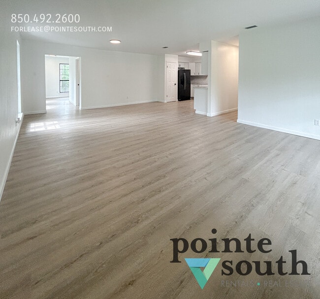 Building Photo - 10080 Bay Haven Dr