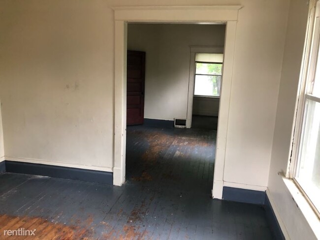 Building Photo - 4 br, 2 bath House - 2010 N Prospect Rd A ...