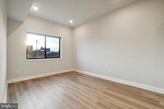 Building Photo - 2157 E Lehigh Ave