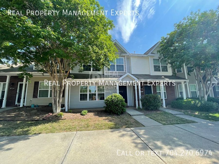 Foto principal - 11026 Derryrush Ave