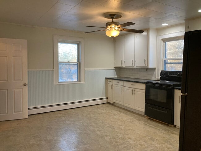 Foto del edificio - 28 1/2 Grove St