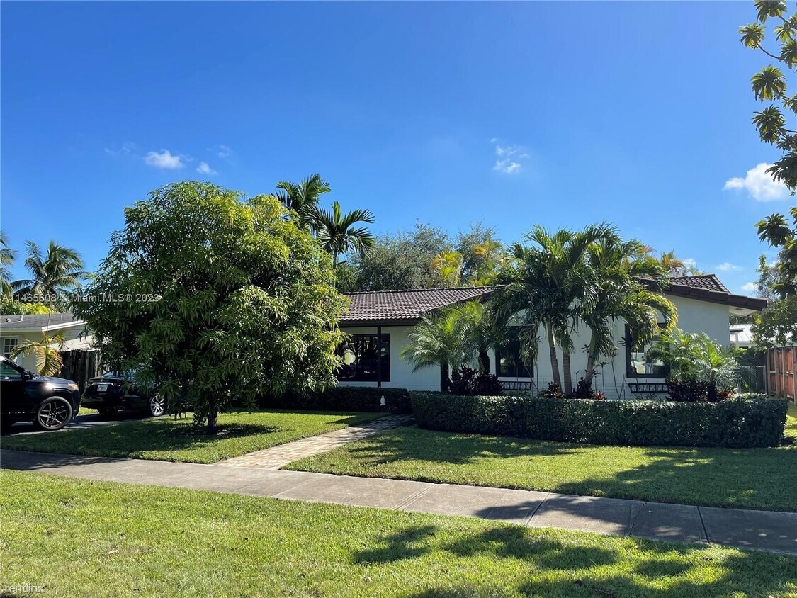 Primary Photo - 4 br, 2 bath House - 7613 SW 128th Pl