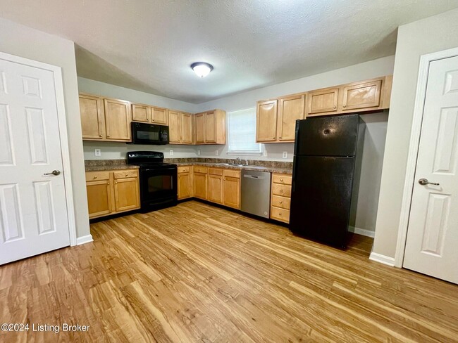 Foto del edificio - 6800 Crawford Crossing Pl