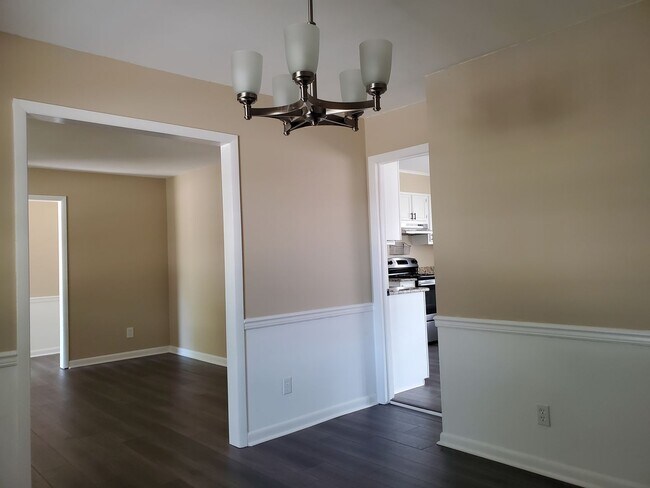 Foto del edificio - 1960 Windlock Dr