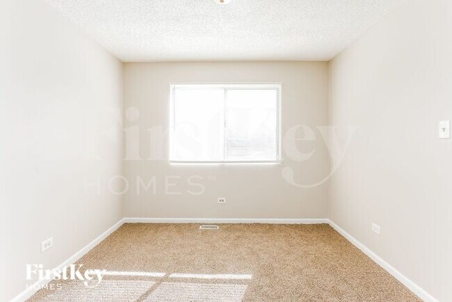 Foto del edificio - 3390 Windsor Ln
