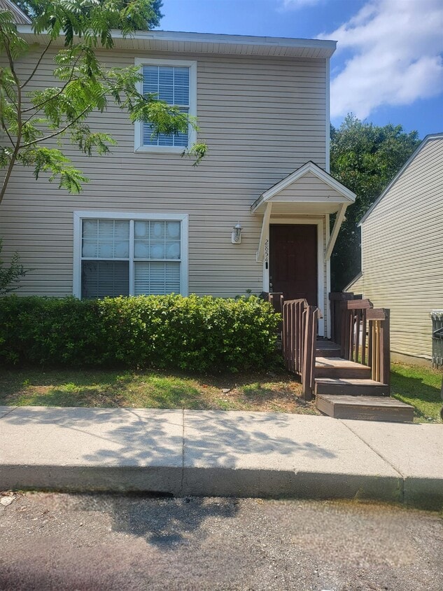 Primary Photo - 2854 Botany Pl