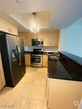 Building Photo - 230 E Flamingo Rd