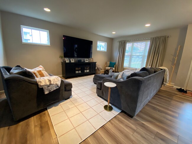 Foto del edificio - 204 Sugar Maple Ln