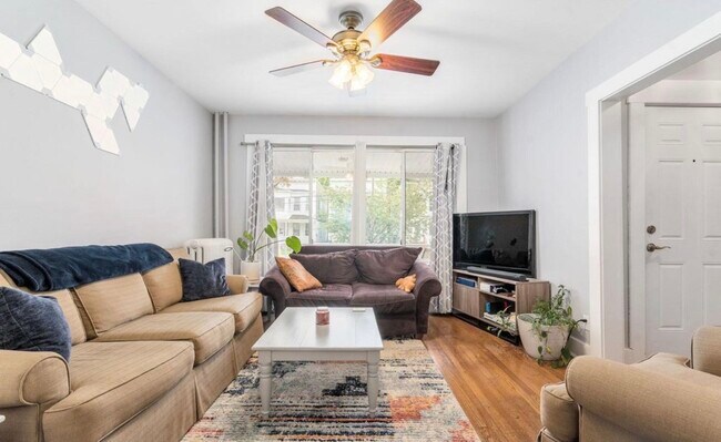 Foto del edificio - 115 Woodlawn Ave