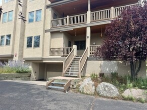 Building Photo - 751 Singletree Rd
