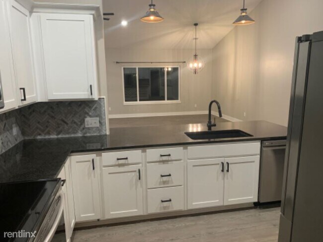 Foto del edificio - 4 br, 3 bath House - 2223 S Shefford Cir
