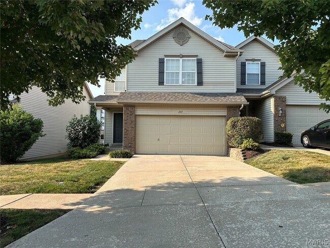 Foto del edificio - 207 Shady Rock Ln