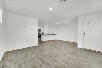 Building Photo - 1133 Scarlet Sparrow St