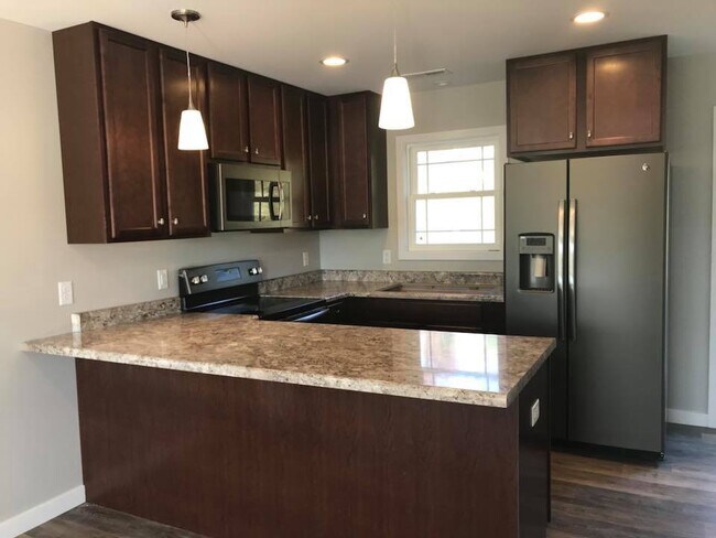Foto del edificio - Staunton Townhomes 201-214