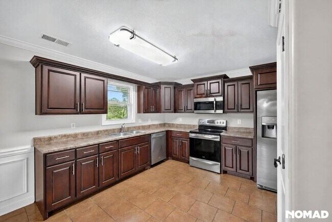 Foto del edificio - 82 Grove Hill Ln