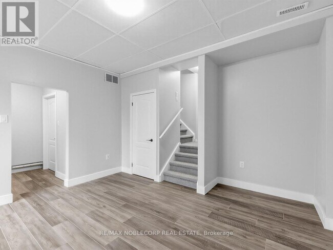 Photo du bâtiment - 59 Scott Crescent