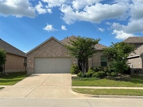 Building Photo - 6004 Horsetail Dr