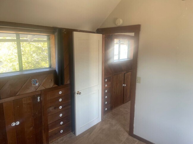 Foto del edificio - 315 Cypress Ave