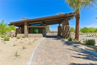 Building Photo - 77 Syrah