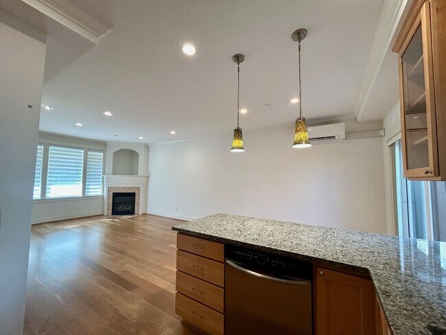 Foto del edificio - Queen Anne Townhome