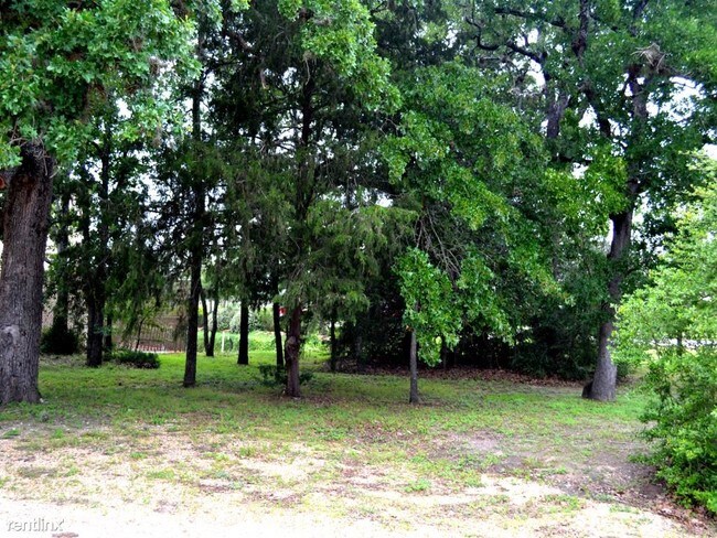 Building Photo - 1 br, 1 bath Condo - 4000 Harvey Rd 3920