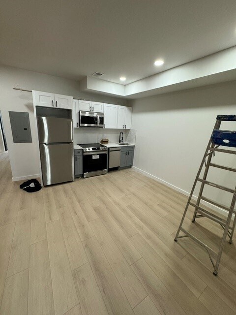Primary Photo - 24 S 54th St