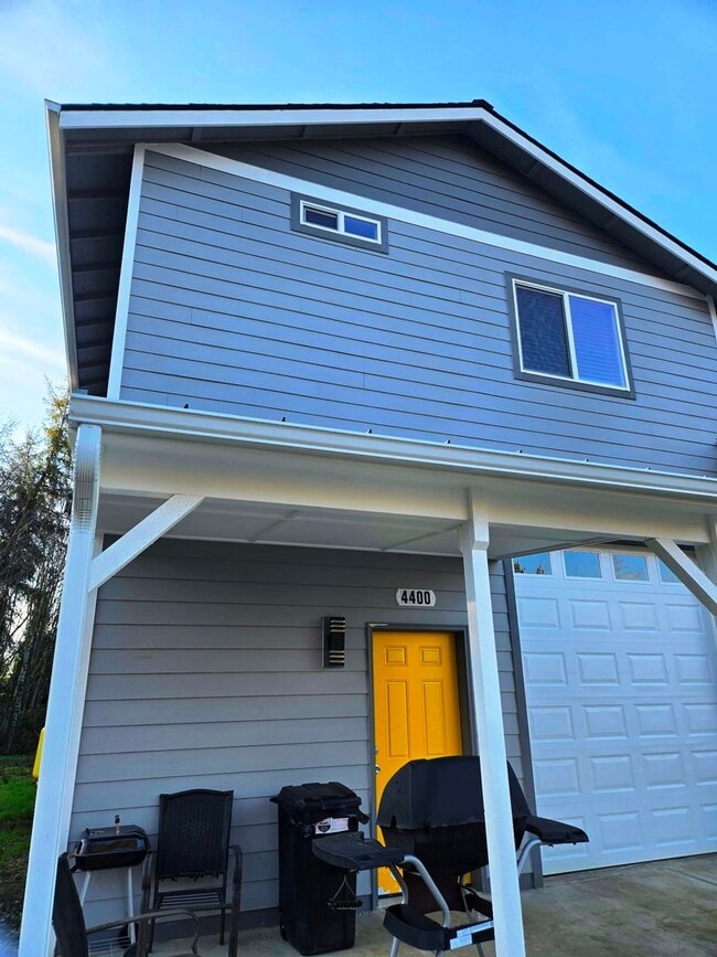 Building Photo - 4400 Aberdeen Lake Rd