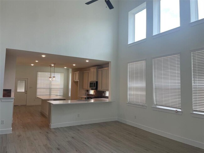 Building Photo - 2203 Garden Arbor Ln