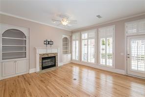 Foto del edificio - 6221 Spalding Dr