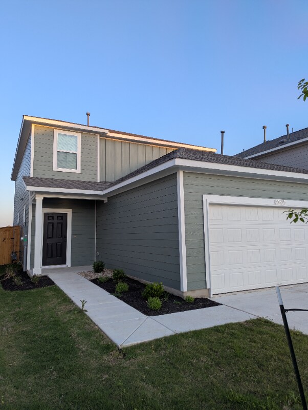 Foto principal - 8305 Haflinger Dr