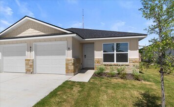 Building Photo - 911 Sevenleaf Ln