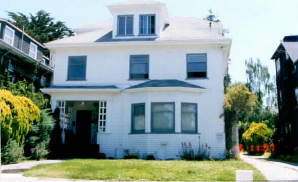 Building Photo - 2639 Hillegass Ave
