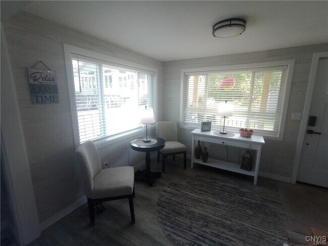 Foto del edificio - 7491 W Murray Dr